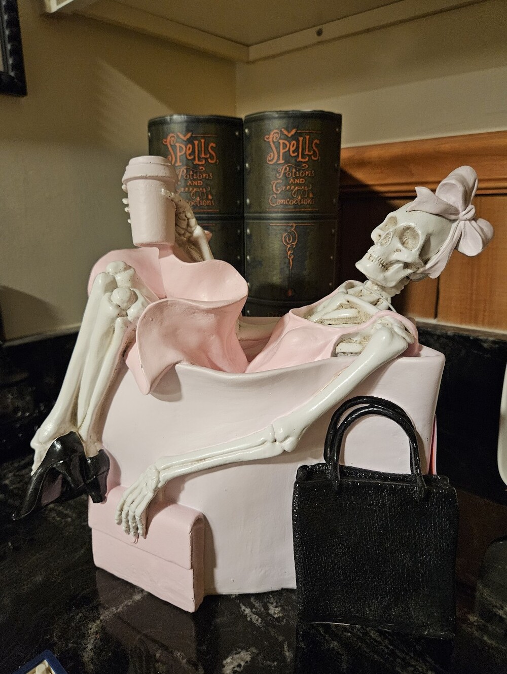 NWT Glamorous Ghouls Shopping Skeletons Halloween Figurine Pinkween